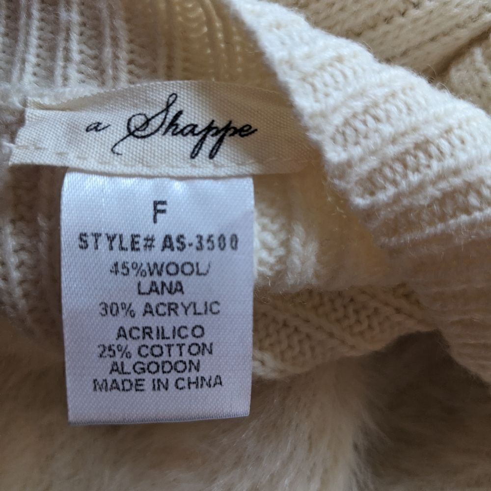 Wool sweater - Picture 7 of 9